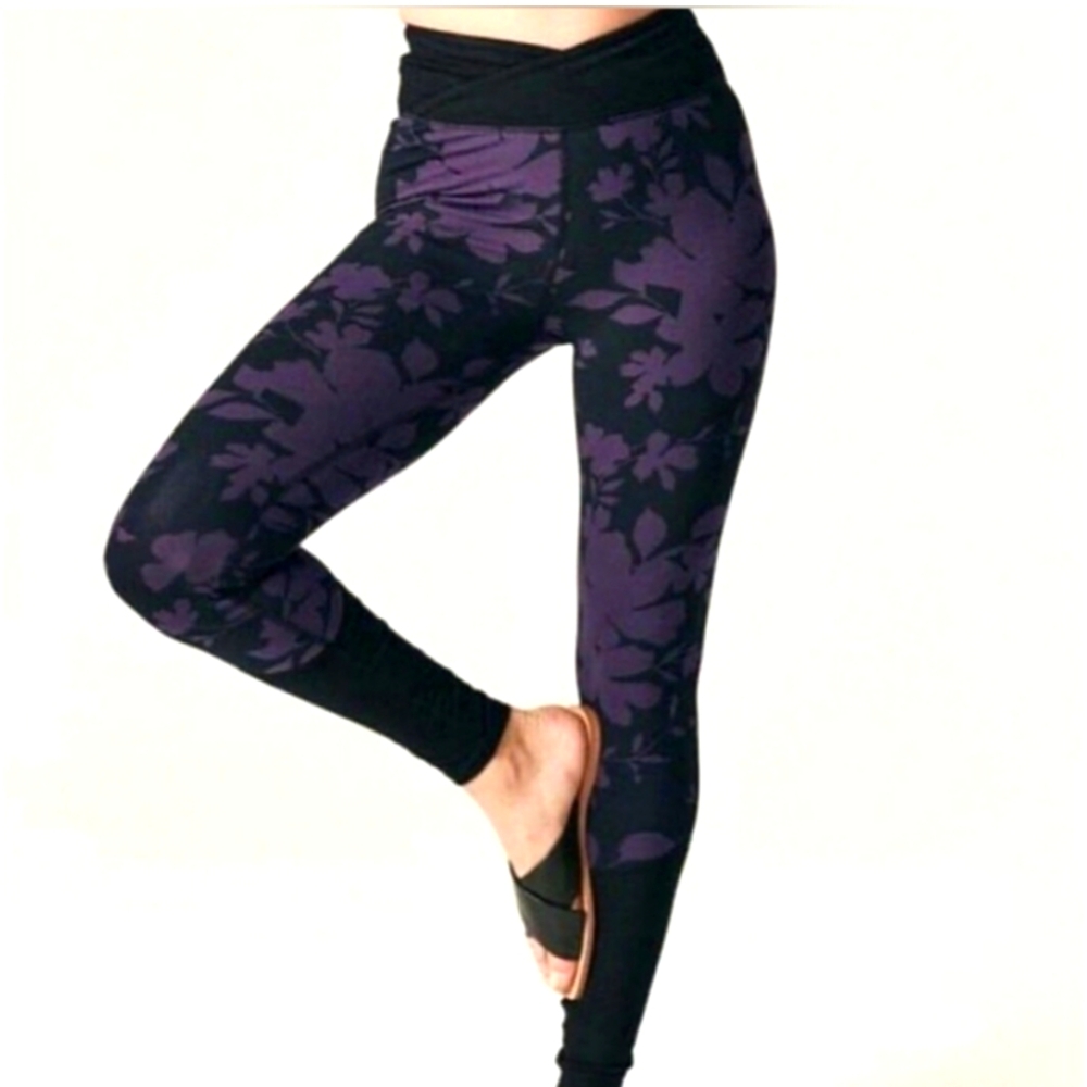 Pact Organic Cotton Blend - Current Floral Pureactive Crossover Leggings Size M
